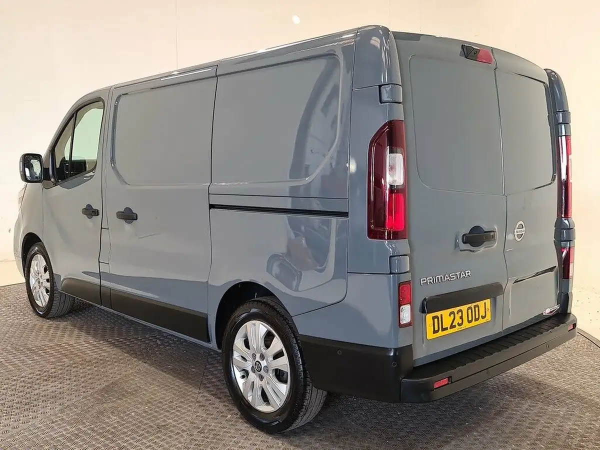 2022-nissan-primastar-20dci-tekna-28-l1h1-130pseu6d-crew-van-big-3