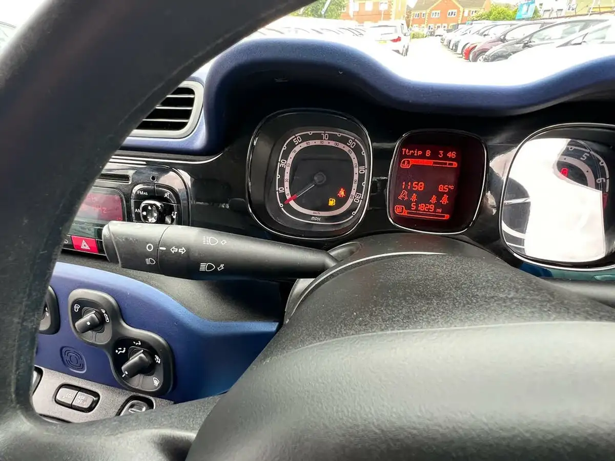 2015-fiat-panda-09-lounge-big-20