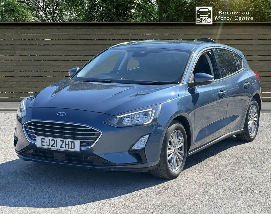 2020-ford-focus-10t-titanium-hatchback-auto-big-2