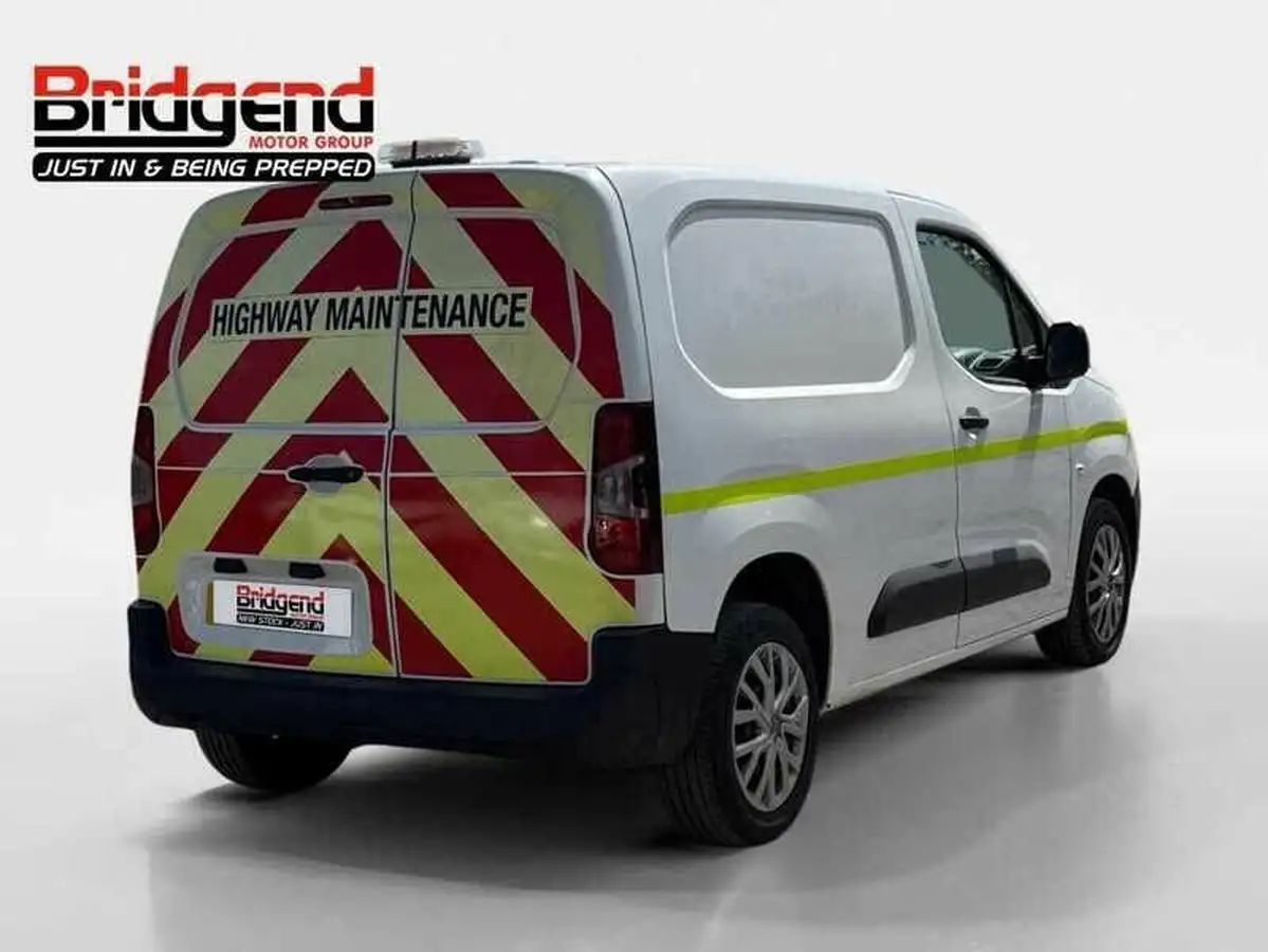 2020-citroen-berlingo-15bluehdi-1000-enterprise-100pseu6dt-e-ss-panel-big-2