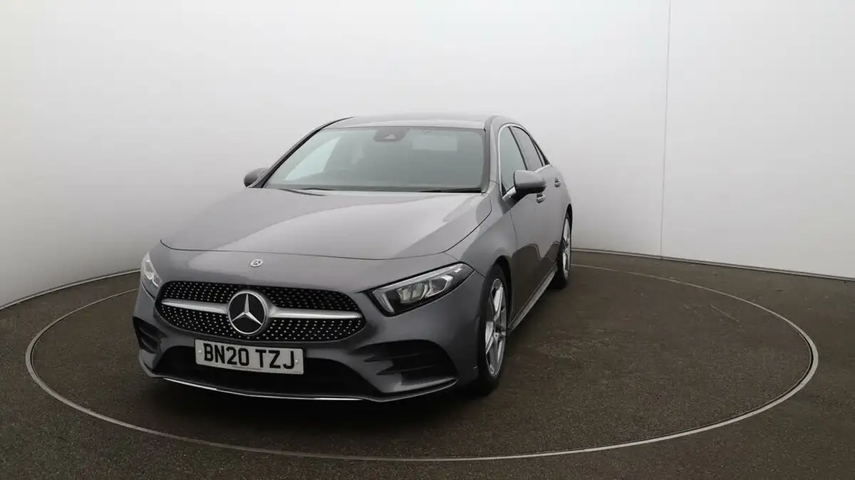 2020-mercedes-benz-a-class-13-a200-amg-line-saloon-4d-7g-dct-big-36