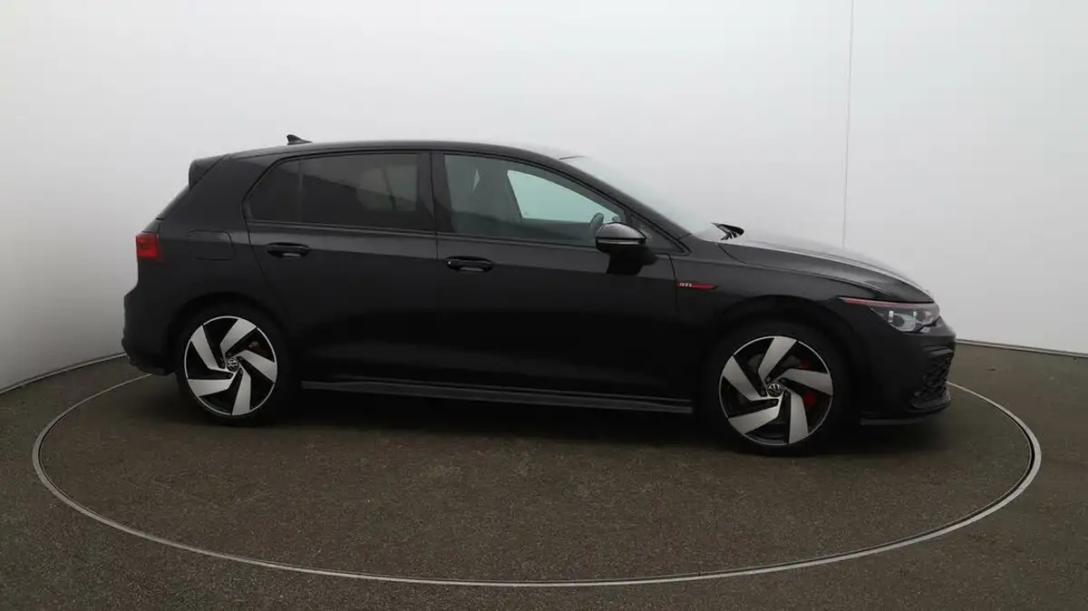 2022-volkswagen-golf-20-tsi-gti-dsg-big-48