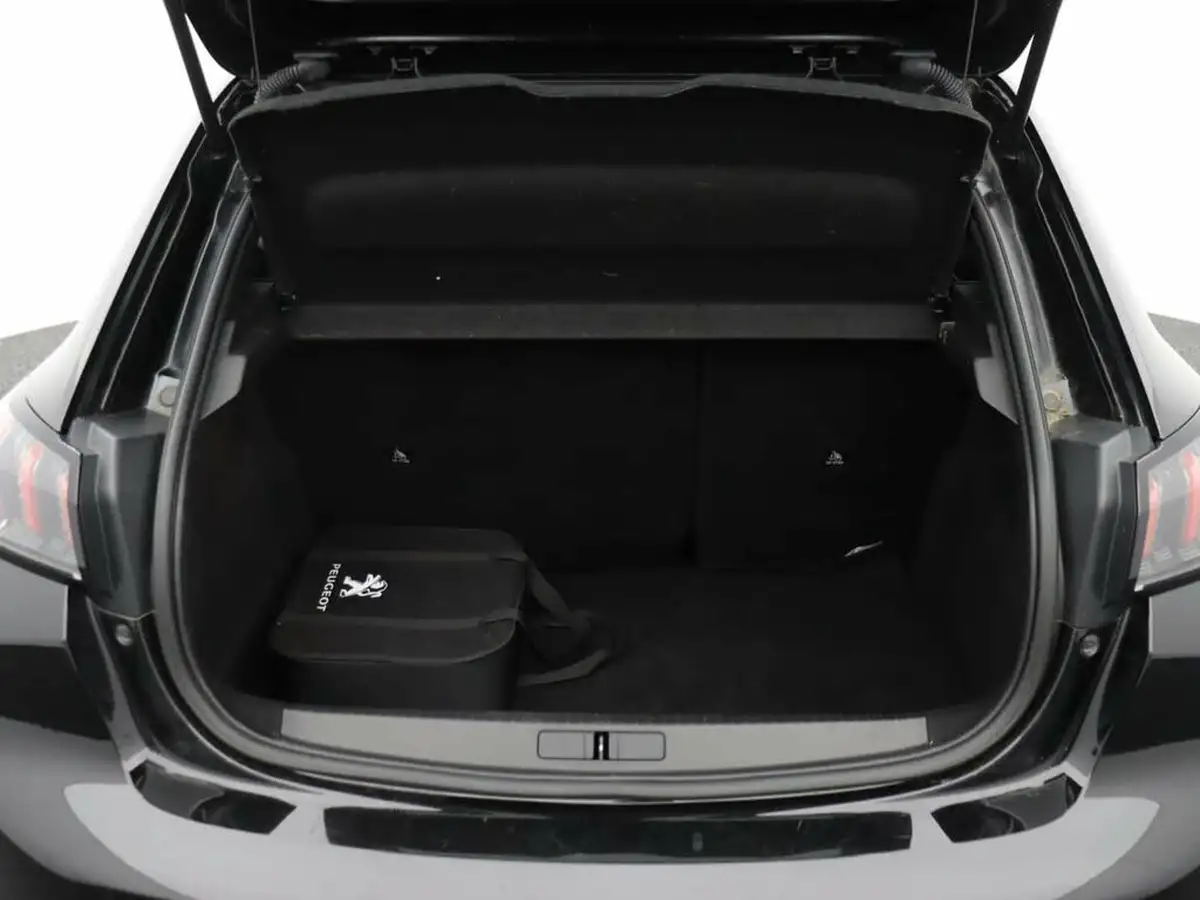 2022-peugeot-208-e-gt-premium-big-16