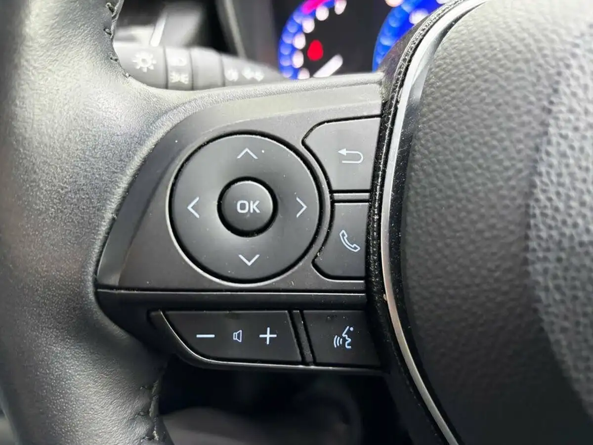 2021-toyota-corolla-18-vvt-i-icon-tech-spare-wheel-touring-sports-5d-big-21