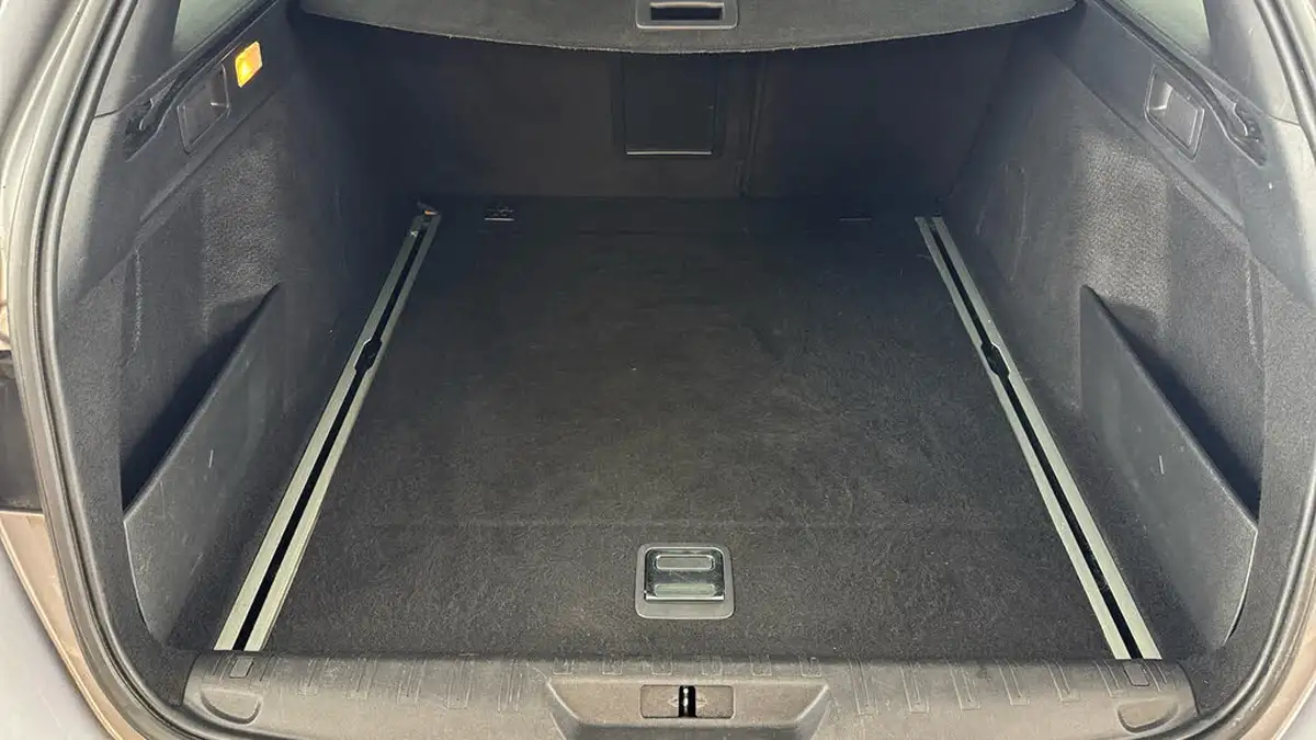 2019-peugeot-308-sw-15-bluehdi-gt-line-big-14