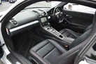 2015-porsche-cayman-27-pdk-small-32
