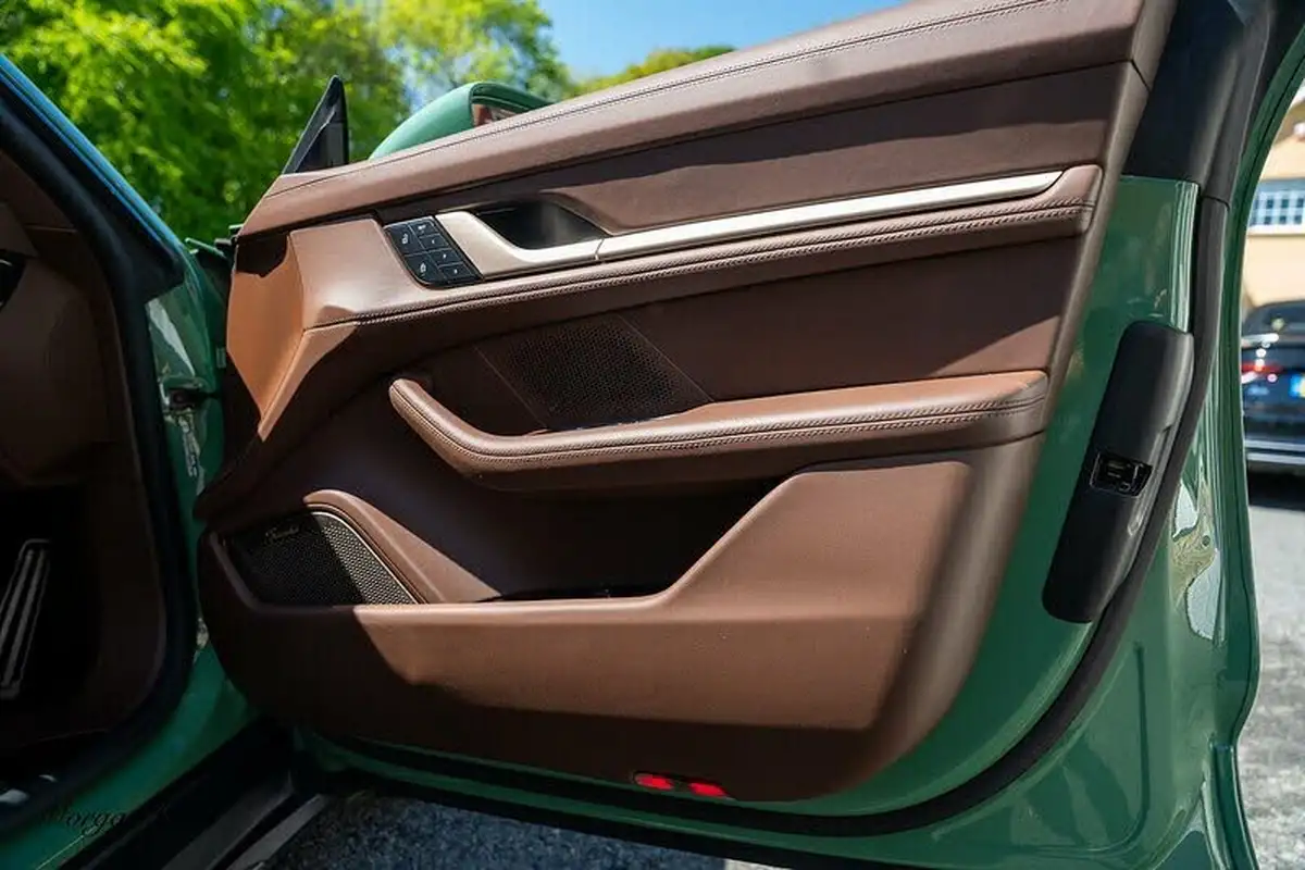 2022-porsche-taycan-e-turbo-cross-turismo-big-36