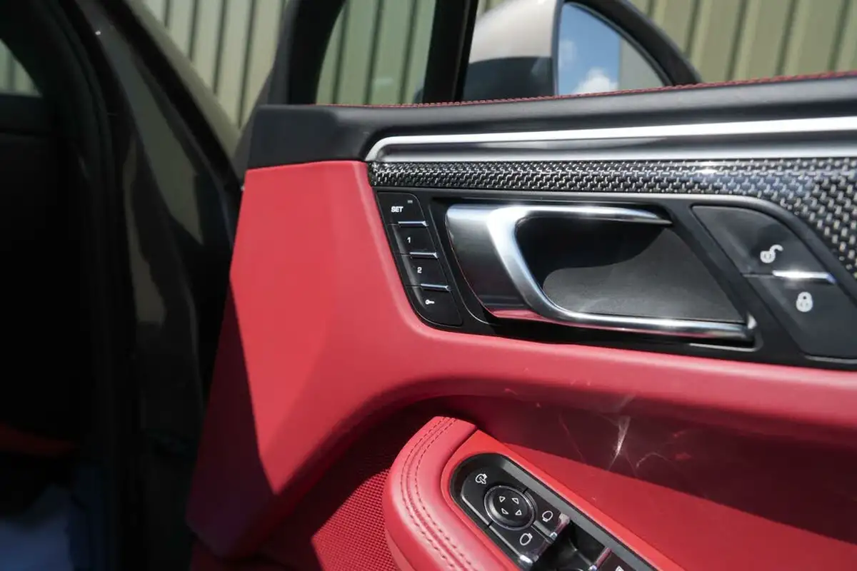 2018-porsche-macan-30td-s-big-27