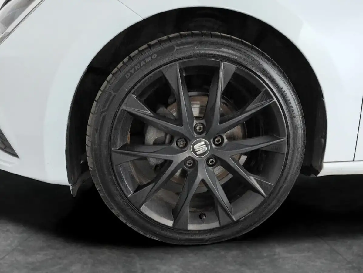 2019-seat-leon-15-tsi-evo-fr-black-edition-150ps-hatchback-dsg-big-31