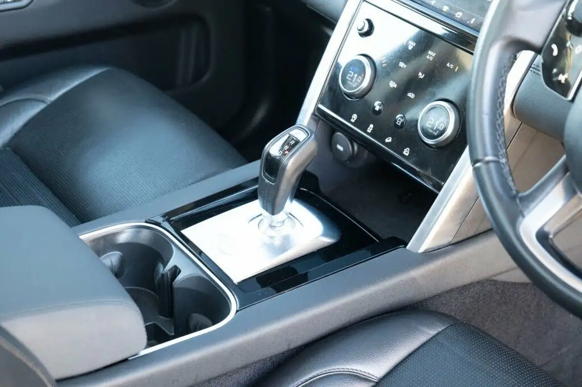 2020-land-rover-discovery-sport-20-d180-se-big-17
