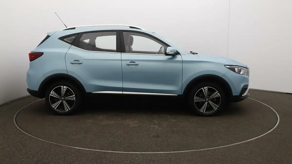 2020-mg-zs-suv-e-exclusive-ev-big-49