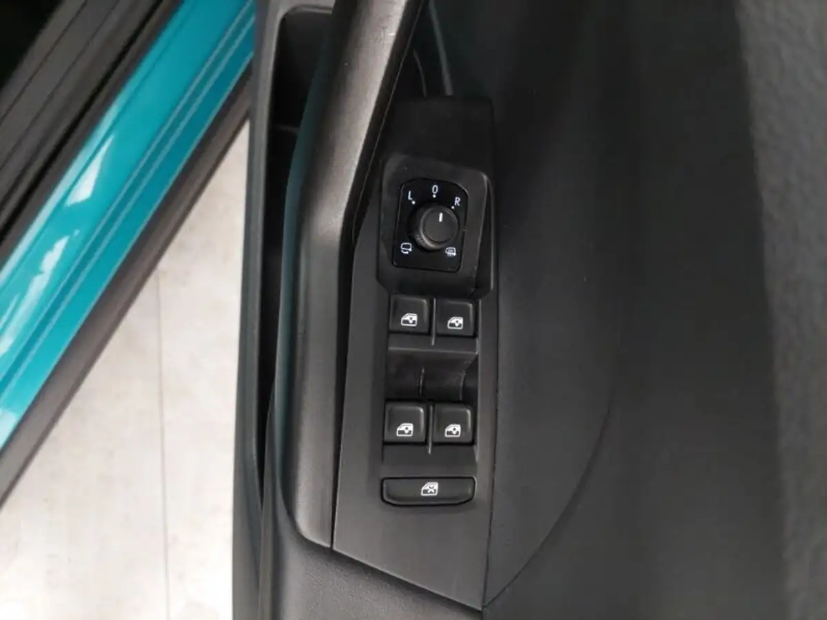 2022-volkswagen-t-cross-10-tsi-se-110ps-dsg-big-11