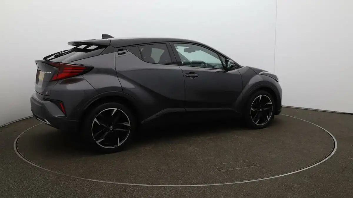 2022-toyota-c-hr-18-vvt-i-gr-sport-big-51