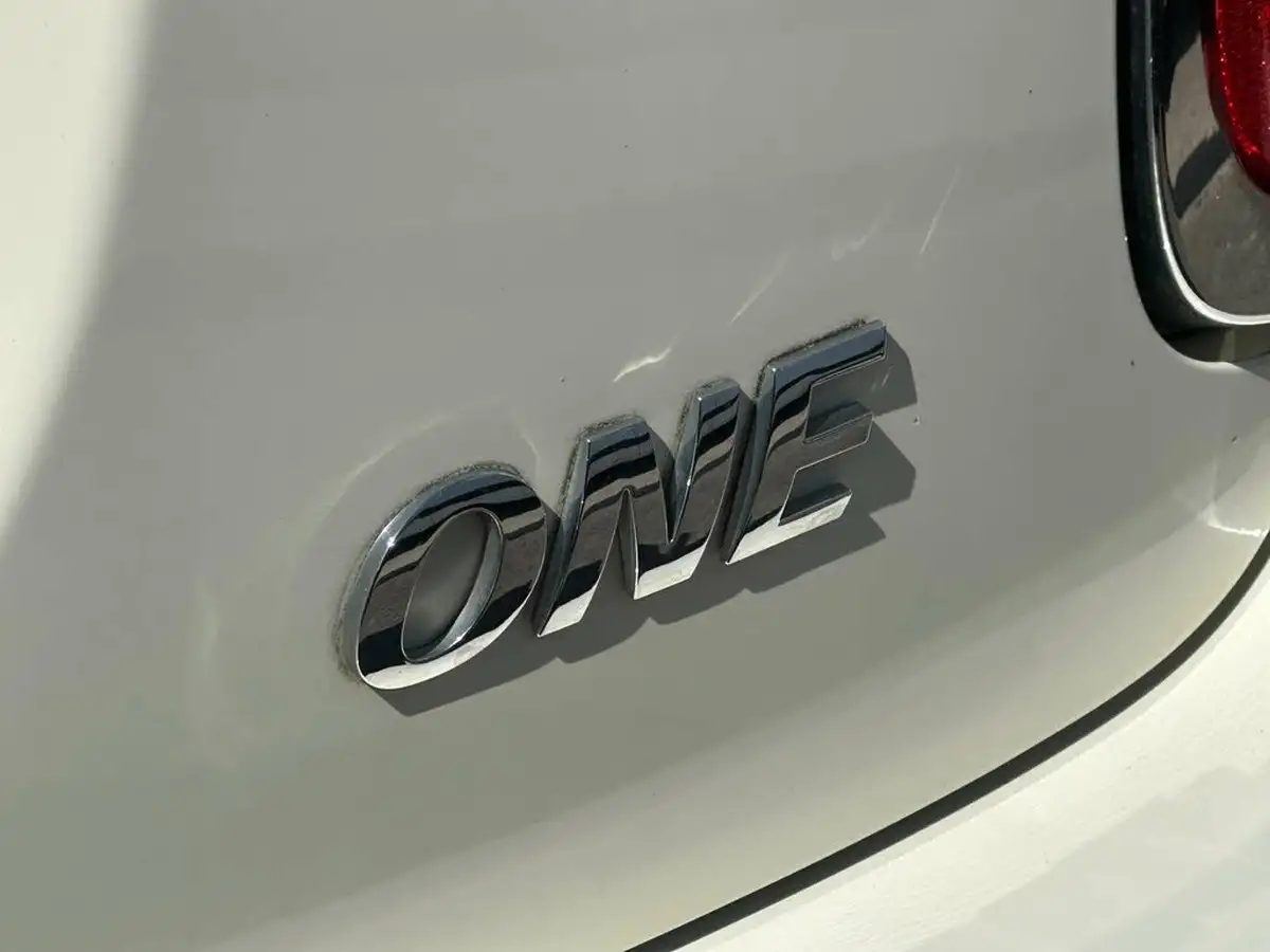 2016-mini-cooper-12-one-3d-big-19