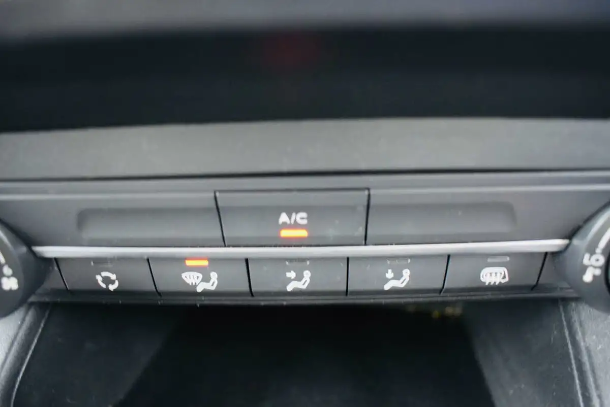 2022-toyota-proace-city-15d-icon-l2-big-3
