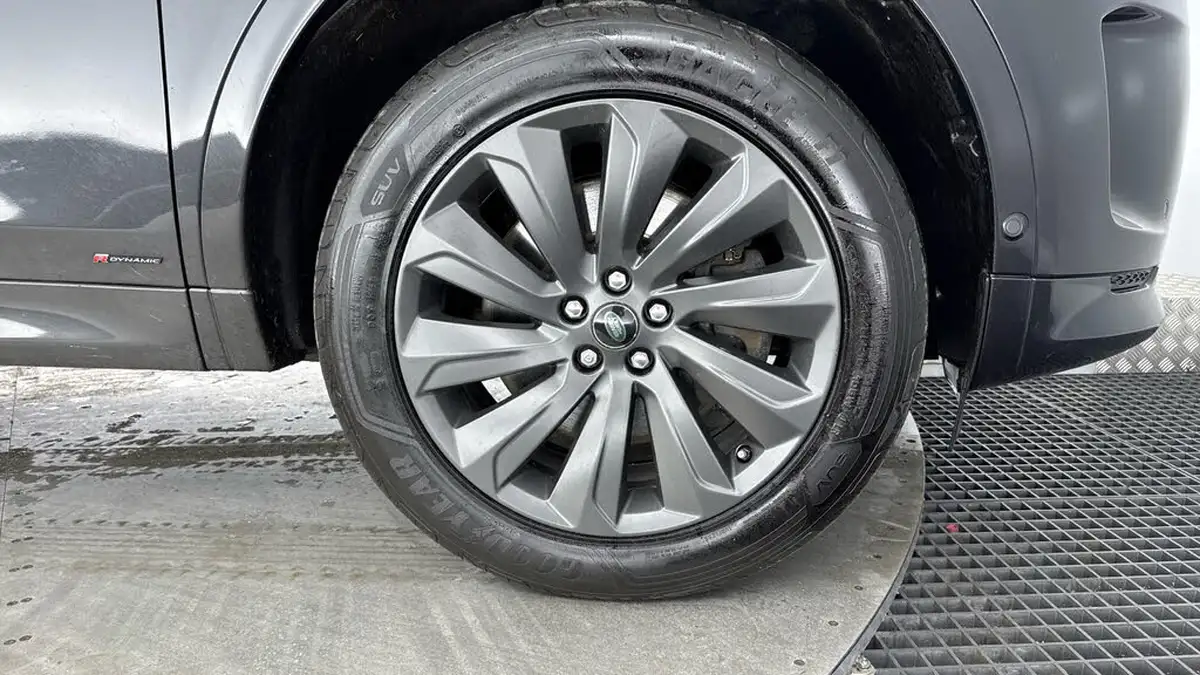 2021-land-rover-discovery-sport-20-d200-r-dynamic-s-plus-big-26