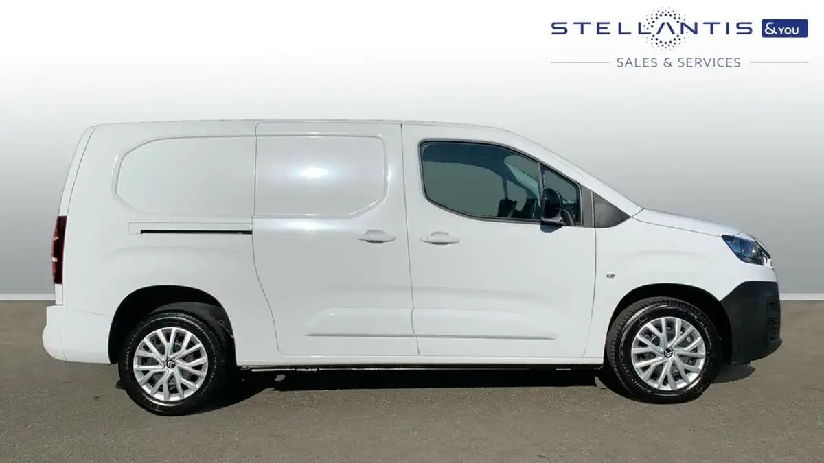 2024-citroen-berlingo-15-bluehdi-950-driver-edition-130pseu6d-eat8-big-1