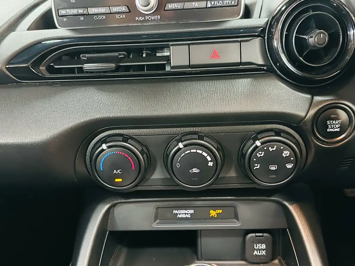 2019-mazda-mx-5-15-se-big-53