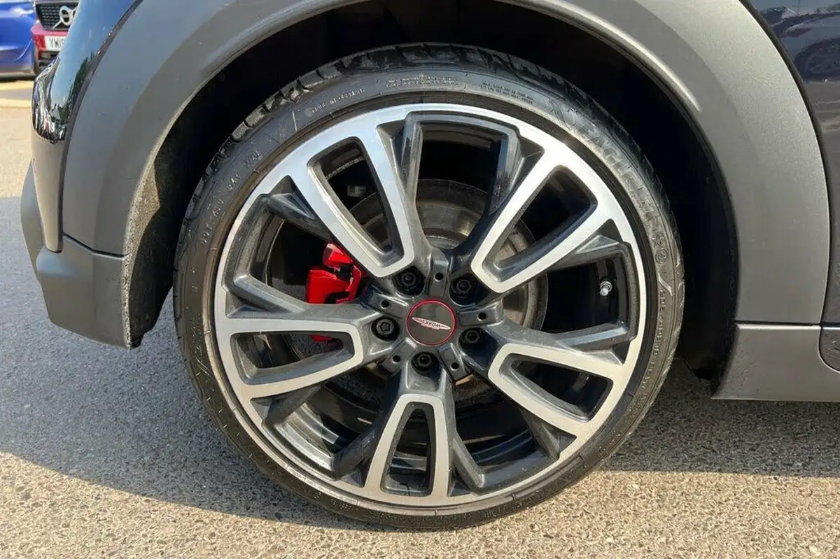 2021-mini-cooper-20-john-cooper-works-anniversary-edition-big-50