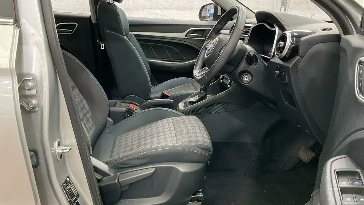 2018-mg-zs-suv-10t-gdi-excite-big-8