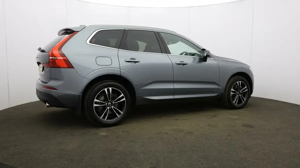 2019-volvo-xc60-20-t4-edition-big-57