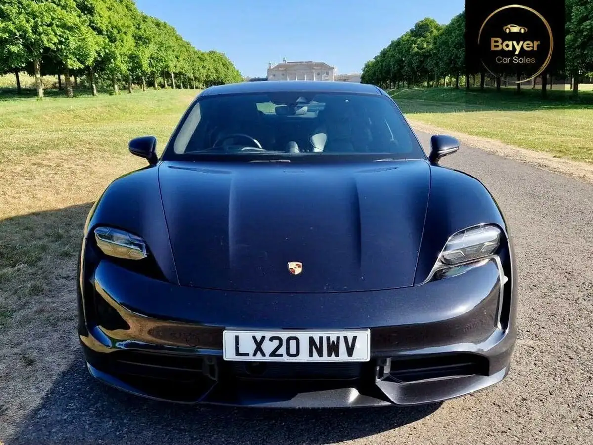 2020-porsche-taycan-e-turbo-big-23