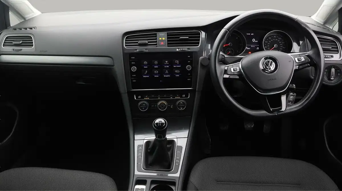 2019-volkswagen-golf-16tdi-match-edition-hatchback-big-12