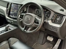 2019-volvo-xc60-20-t8-r-design-small-8