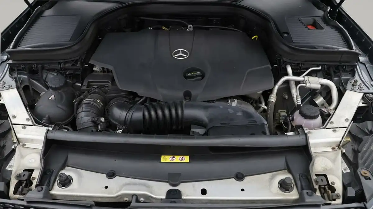 2018-mercedes-benz-glc-class-21d-glc220d-amg-line-ss-coupe-4d-big-18