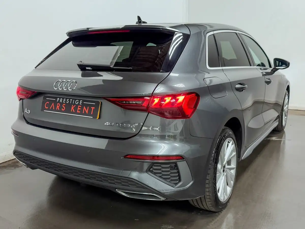 2021-audi-a3-14-40-tfsi-e-s-line-big-15