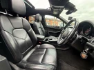 2016-porsche-macan-20-small-10