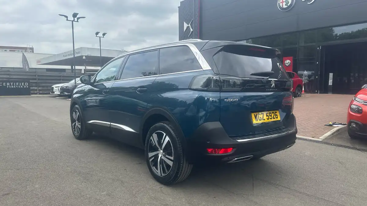 2022-peugeot-5008-suv-20-bluehdi-gt-180bhp-big-4