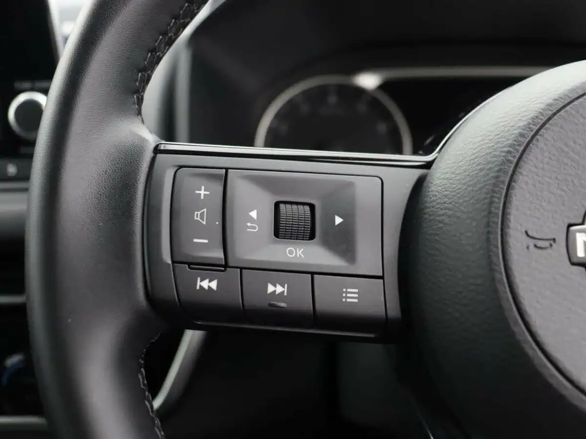 2023-nissan-qashqai-13-dig-t-acenta-premium-140ps-big-24