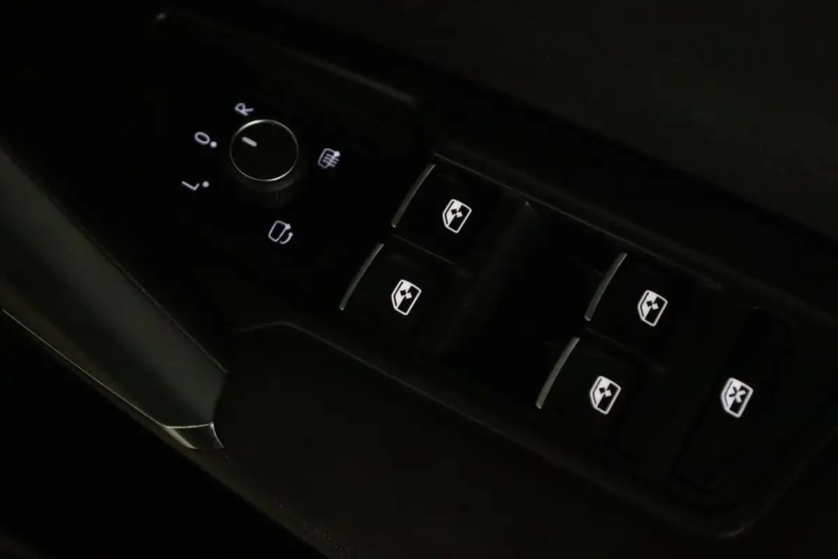 2020-volkswagen-tiguan-allspace-20tdi-match-150ps-4motion-dsg-big-16