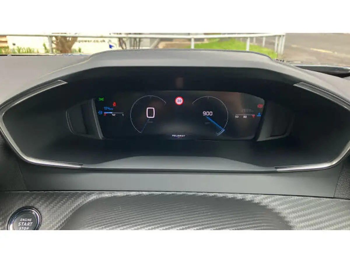 2025-peugeot-2008-suv-12-puretech-allure-130ps-big-17