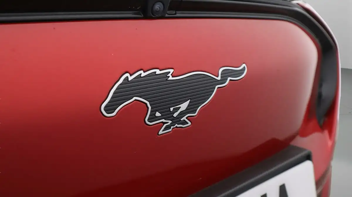 2021-ford-mustang-mach-e-e-first-edition-extended-range-big-20