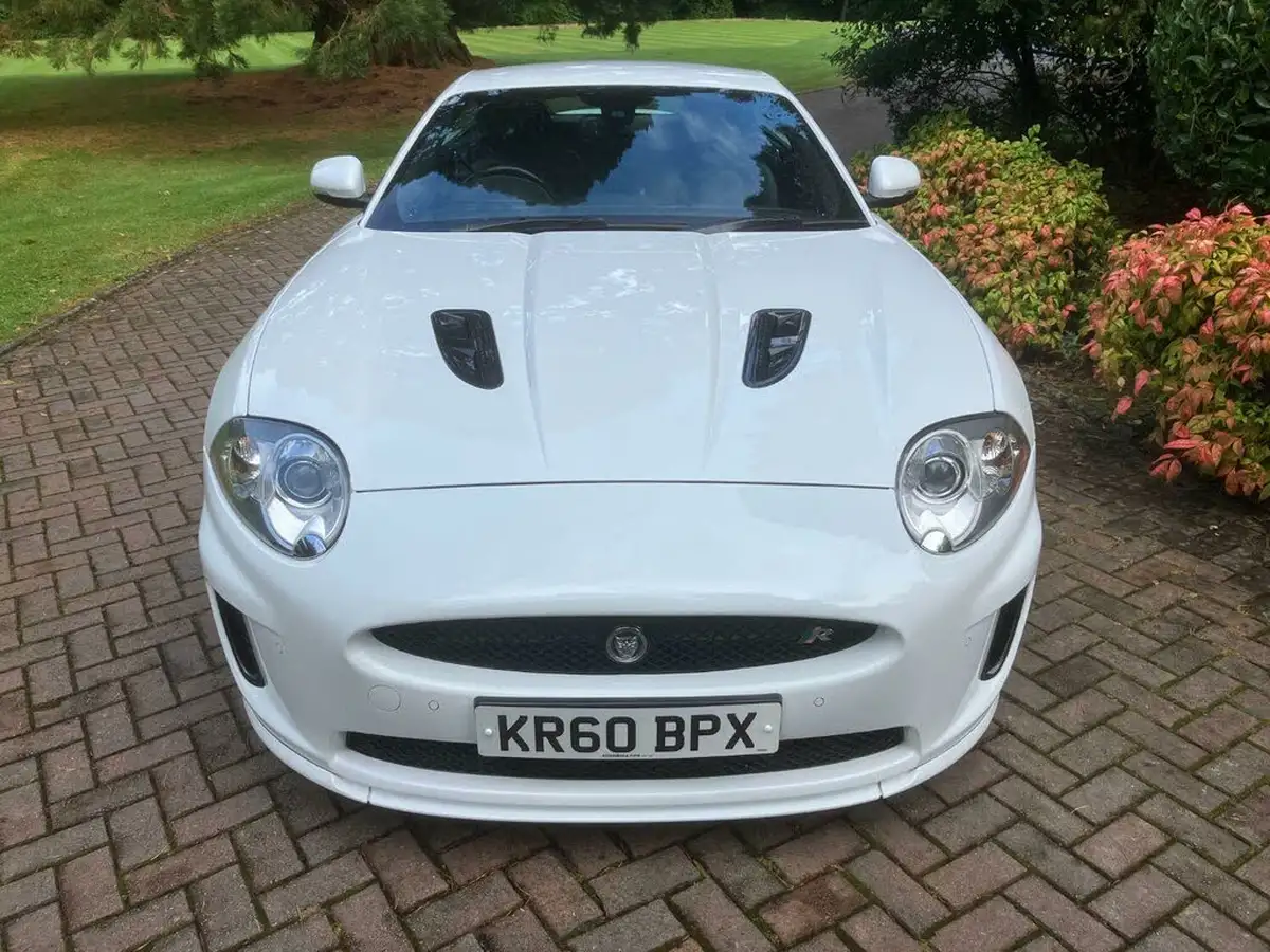 2010-jaguar-xkr-50-coupe-big-11