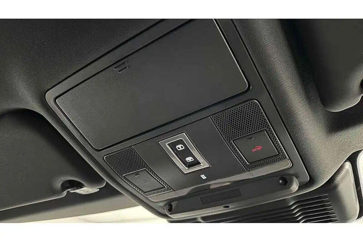 2021-land-rover-range-rover-evoque-15-p300e-r-dynamic-se-big-57