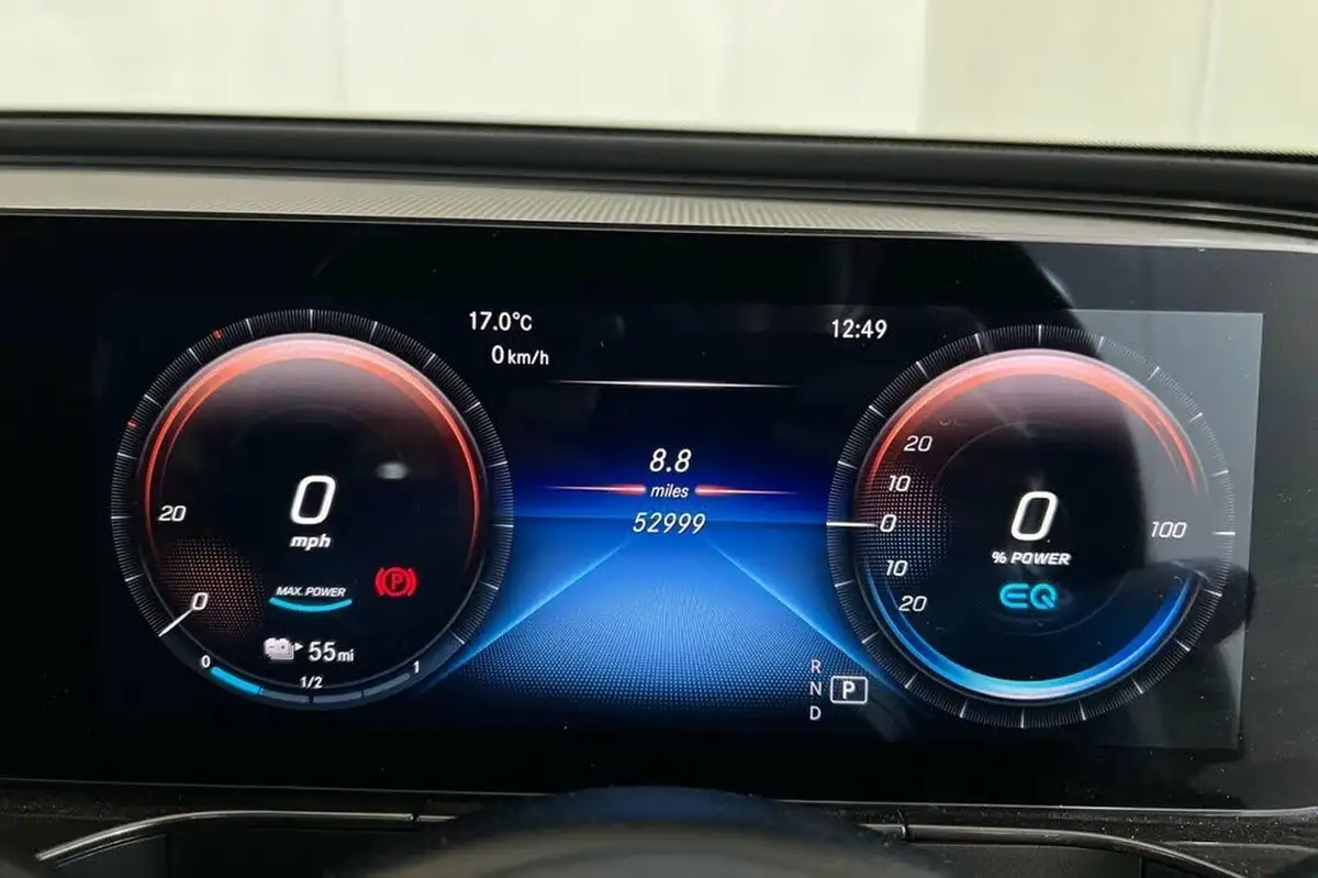 2022-mercedes-benz-eqc-e-eqc-400-amg-line-premium-big-13