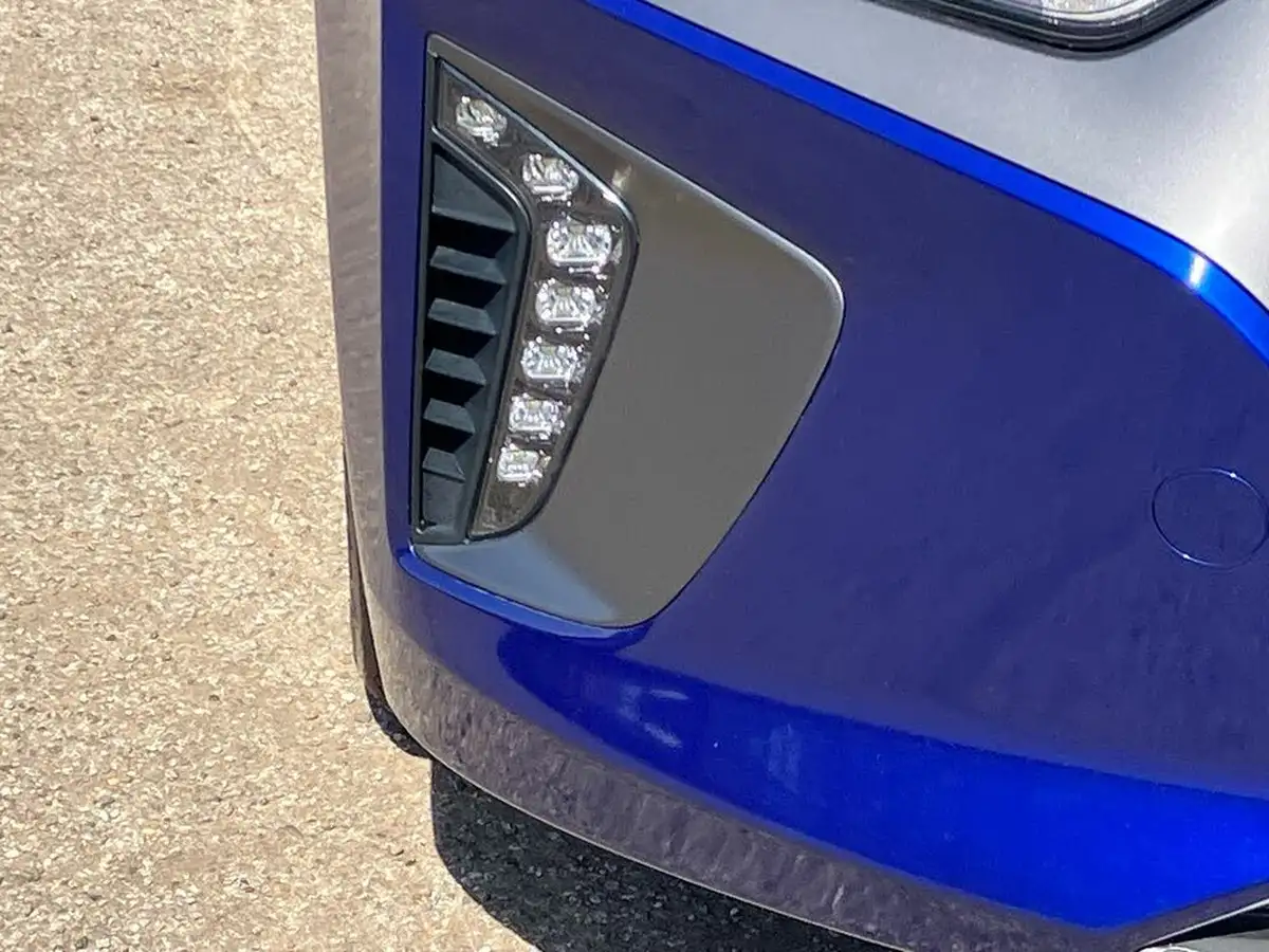 2018-hyundai-ioniq-e-premium-electric-big-35