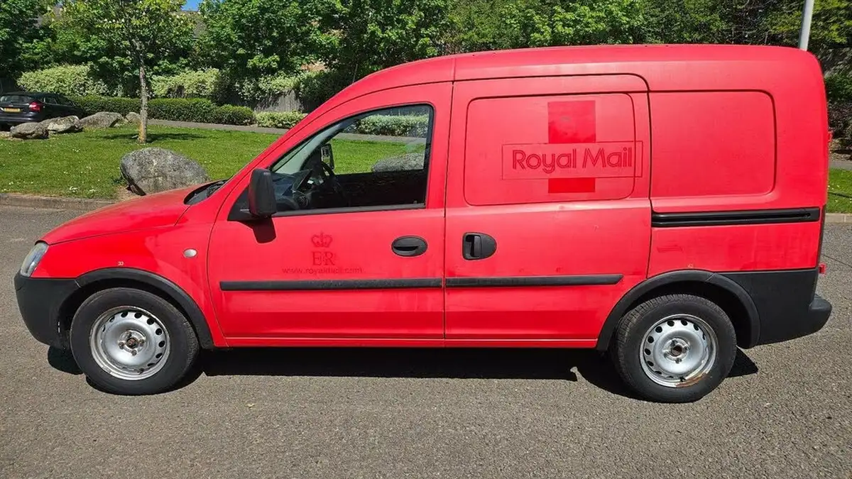 2010-vauxhall-combo-13td-1700-panel-big-3