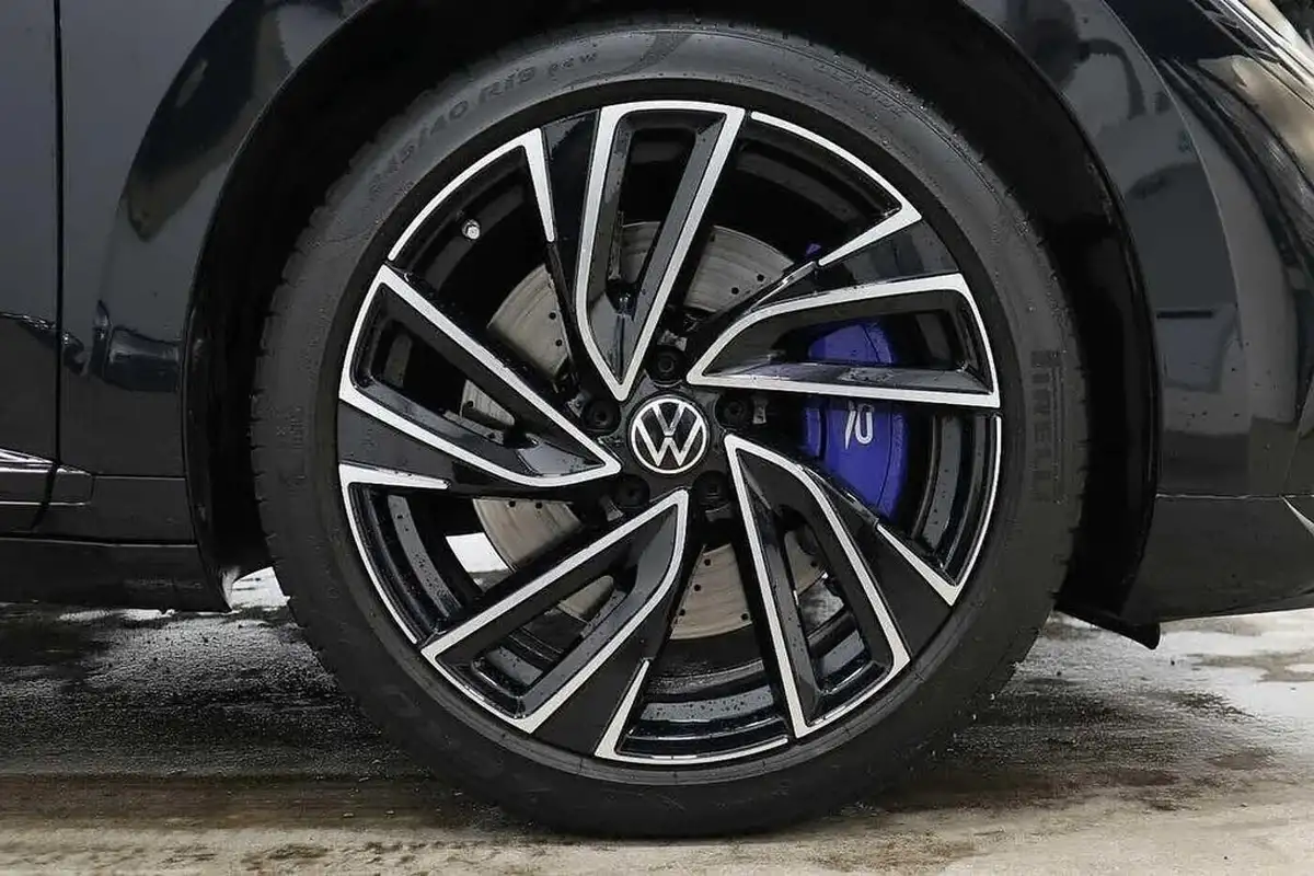 2024-volkswagen-arteon-20-tsi-r-shooting-brake-big-4
