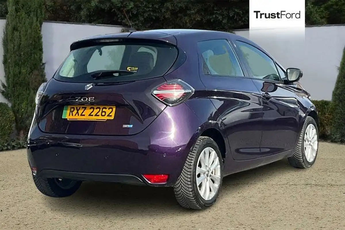 2022-renault-zoe-e-iconic-135ps-r135ev50-rapid-charge-big-3