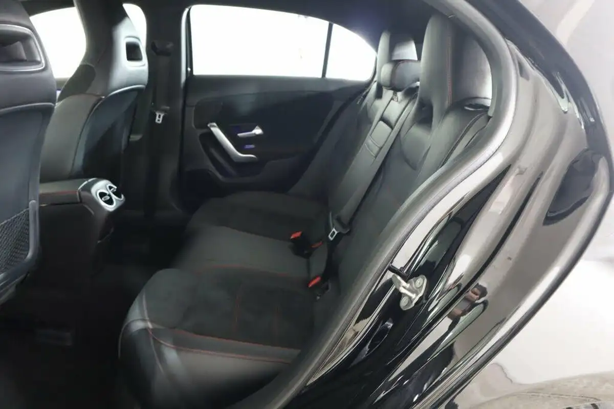 2019-mercedes-benz-a-class-20-a250-amg-line-premium-hatchback-5d-big-15