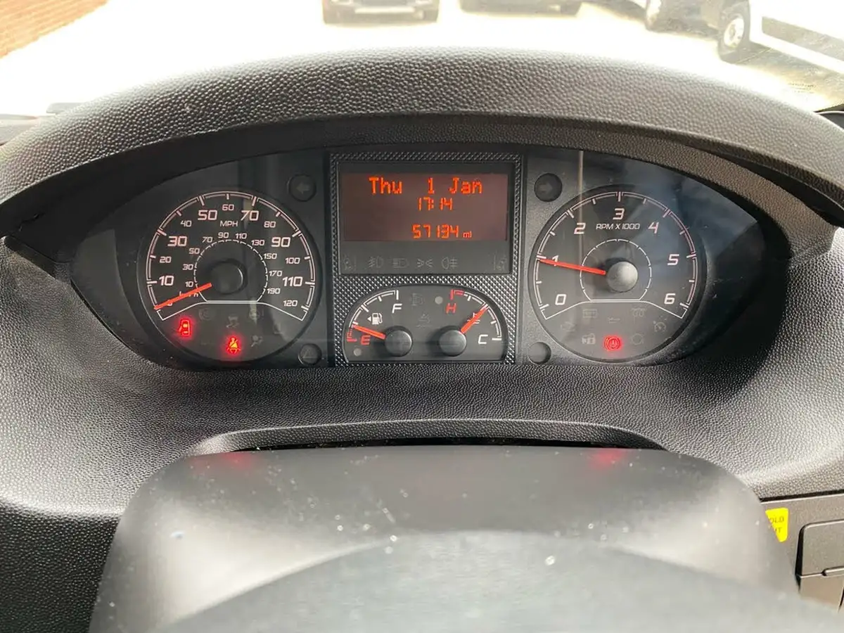 2017-fiat-ducato-20td-35-lh2-panel-big-8