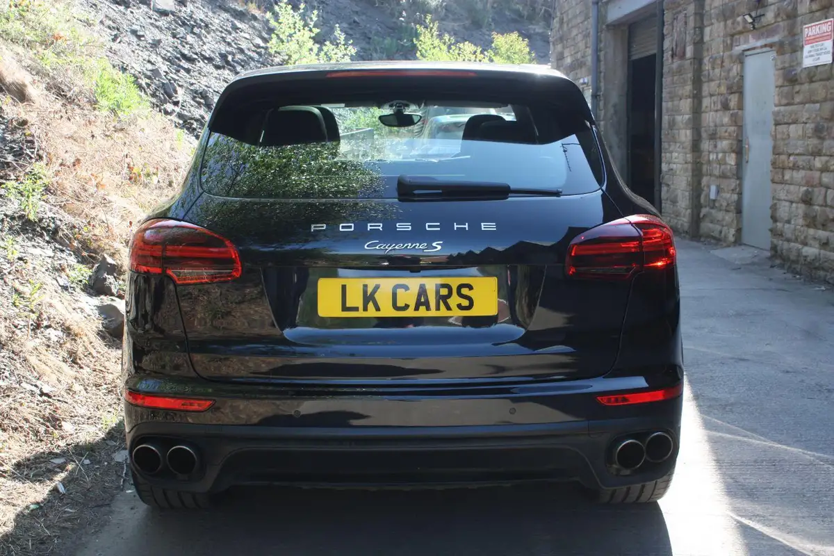 2015-porsche-cayenne-36-s-big-6