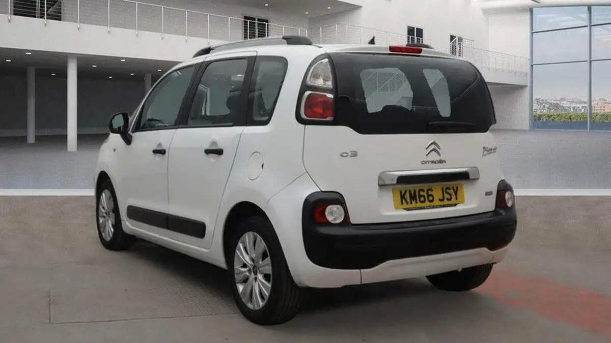 2016-citroen-c3-picasso-16bluehdi-edition-big-4