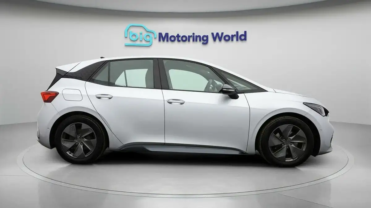 2022-cupra-born-e-v1-big-7