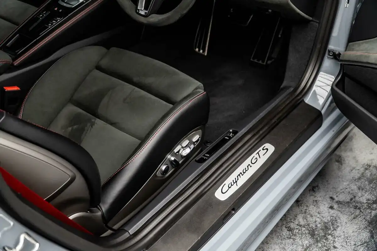 2024-porsche-cayman-718-40-cayman-gts-40-pdk-big-37