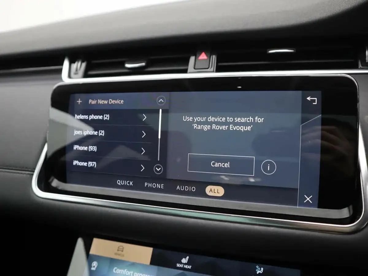 2021-land-rover-range-rover-evoque-15-p300e-se-big-24